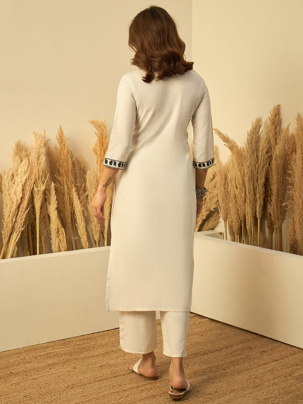 Women's Pure Cotton Kurta Pant Set with Thread Embroidery
