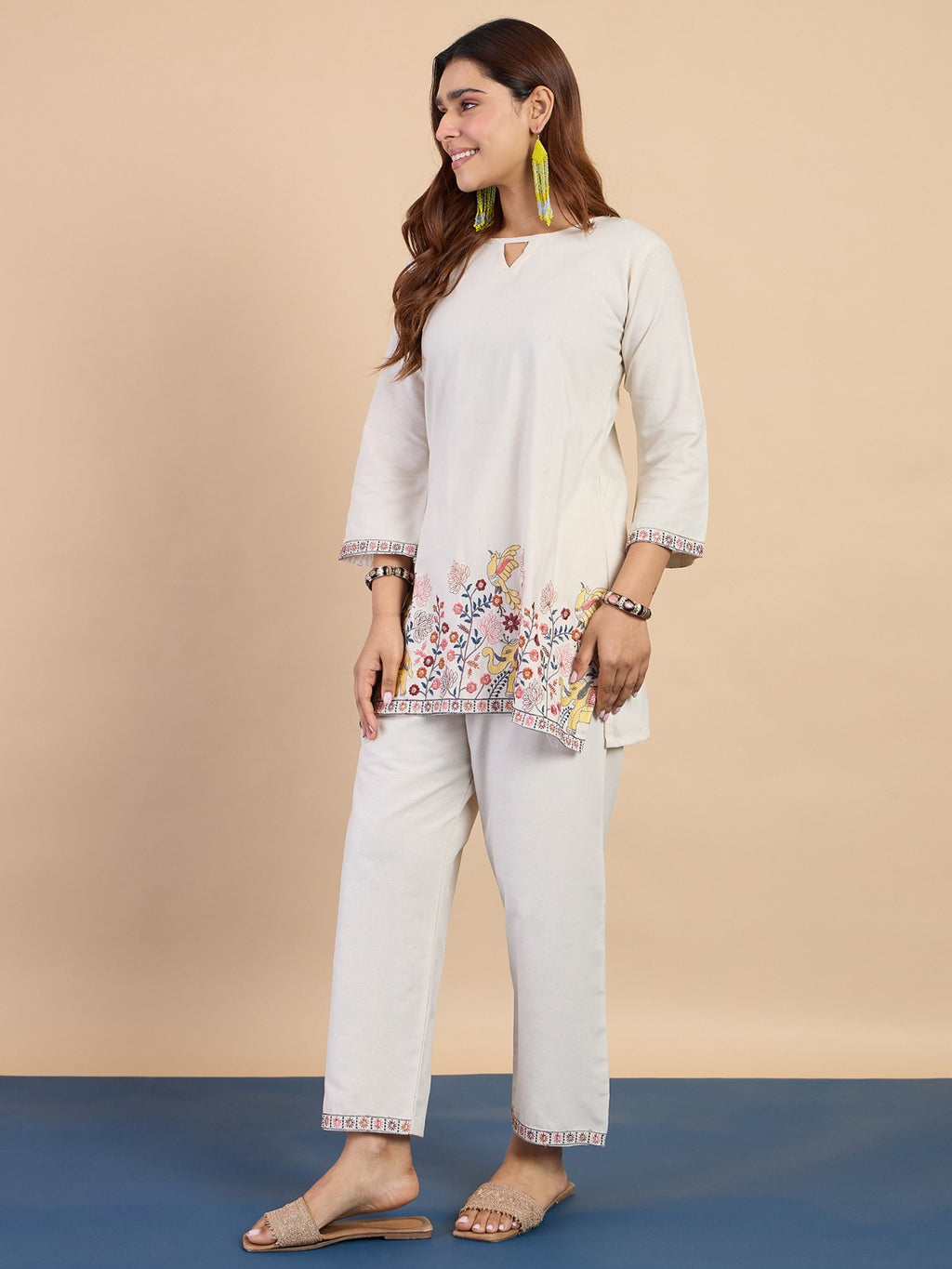 Women's Short Kurta with Natural Motif Thread Embroidery & Straight Pant Set