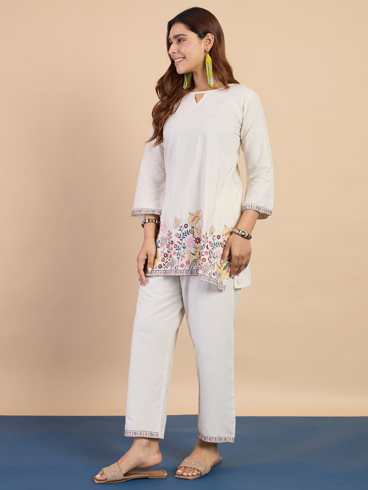 Women's Short Kurta with Natural Motif Thread Embroidery & Straight Pant Set